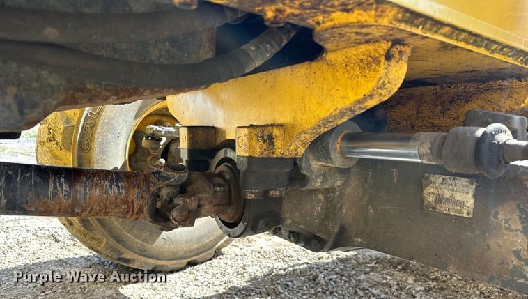 image for item OM9983 2010 New Holland  B95B backhoe