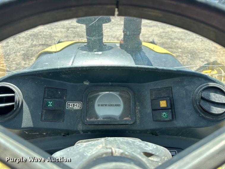 image for item OM9983 2010 New Holland  B95B backhoe