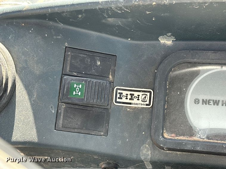 image for item OM9983 2010 New Holland  B95B backhoe