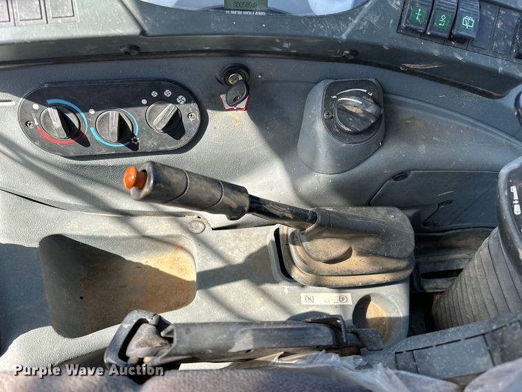 image for item OM9983 2010 New Holland  B95B backhoe