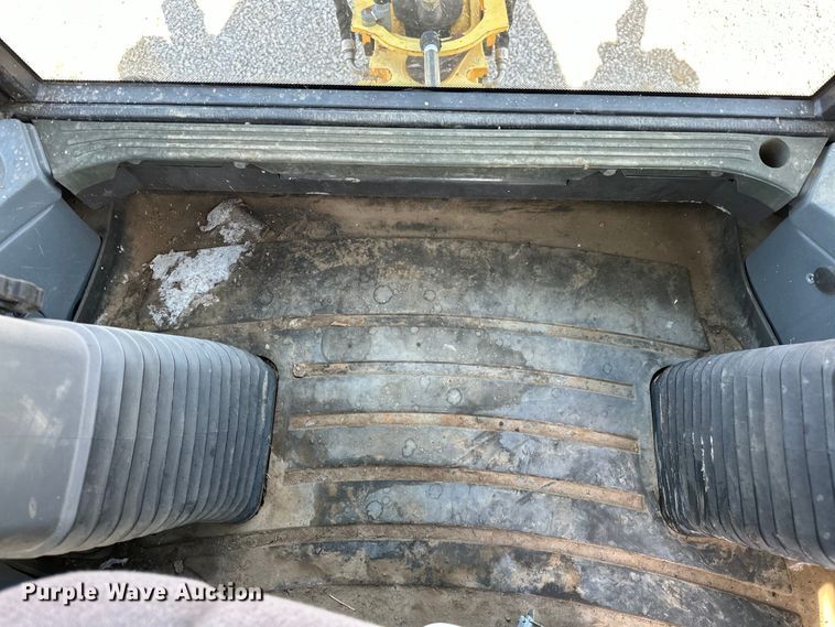 image for item OM9983 2010 New Holland  B95B backhoe