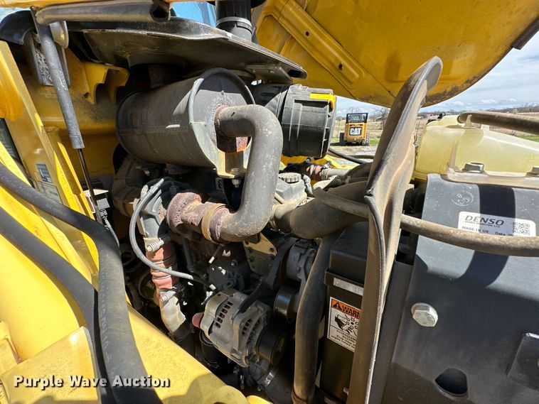 image for item OM9983 2010 New Holland  B95B backhoe