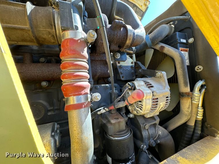 image for item OM9983 2010 New Holland  B95B backhoe