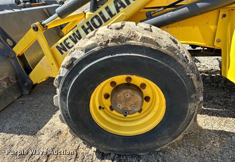 image for item OM9983 2010 New Holland  B95B backhoe
