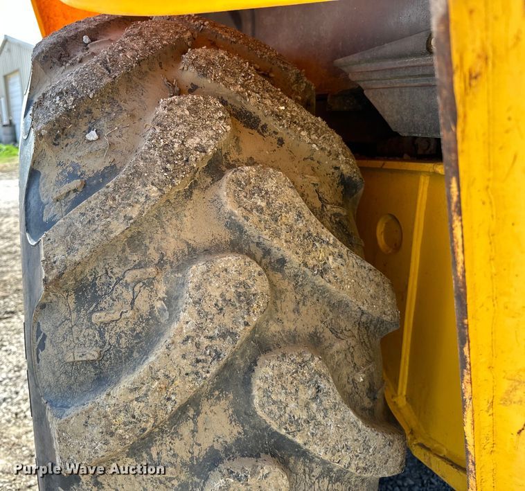 image for item OM9983 2010 New Holland  B95B backhoe