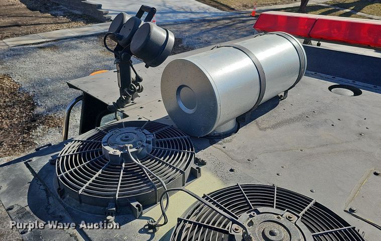 image for item DK0551 1989 Amertek M2500L fire truck