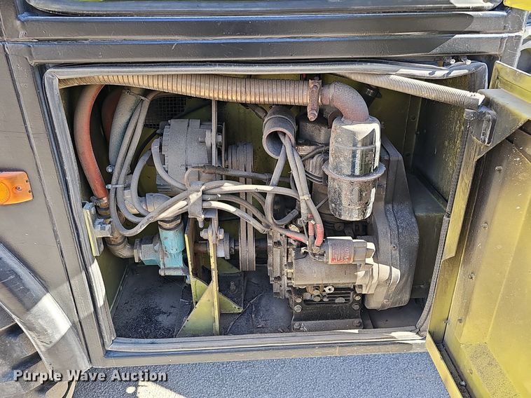 image for item DK0551 1989 Amertek M2500L fire truck