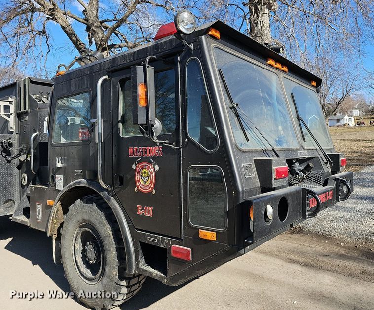 image for item DK0551 1989 Amertek M2500L fire truck