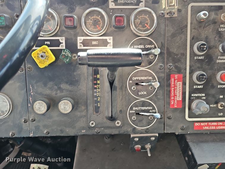 image for item DK0551 1989 Amertek M2500L fire truck