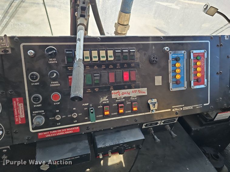 image for item DK0551 1989 Amertek M2500L fire truck