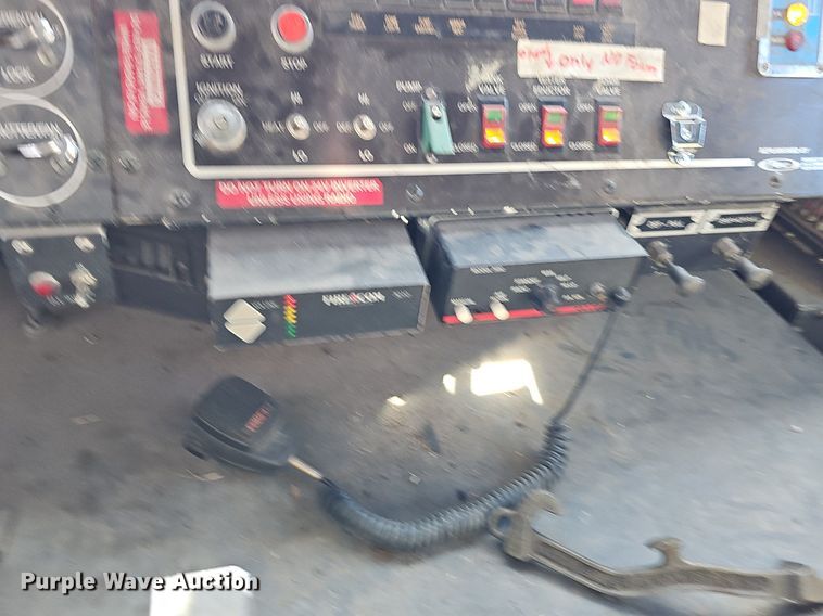 image for item DK0551 1989 Amertek M2500L fire truck