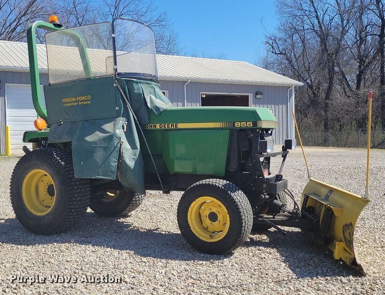 image for item DK4229 1995 John Deere 855 MFWD tractor