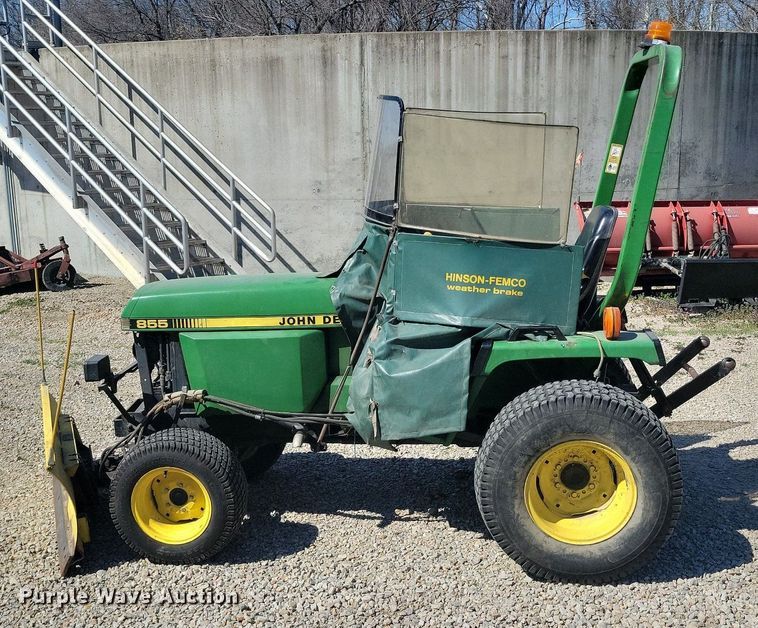 image for item DK4229 1995 John Deere 855 MFWD tractor