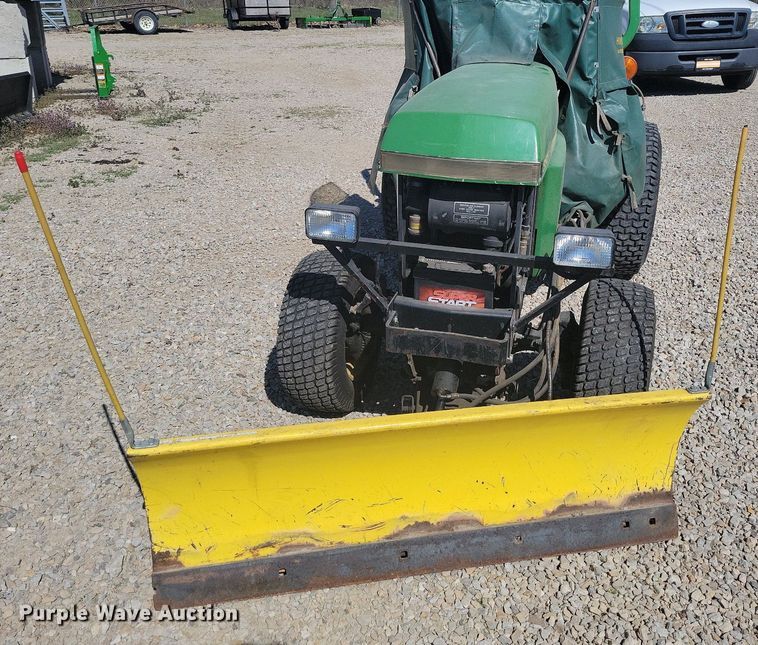 image for item DK4229 1995 John Deere 855 MFWD tractor