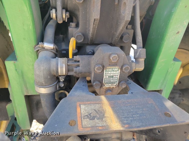 image for item DK4229 1995 John Deere 855 MFWD tractor