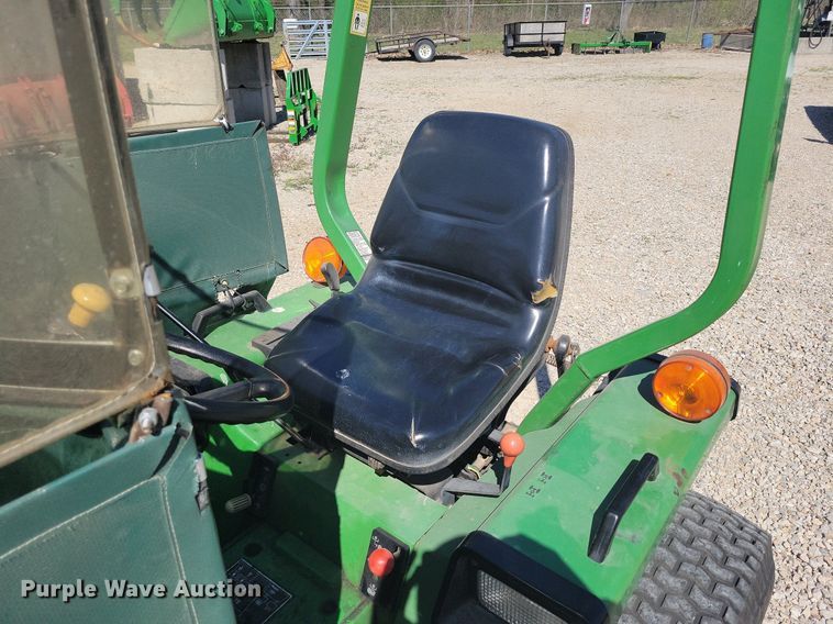 image for item DK4229 1995 John Deere 855 MFWD tractor