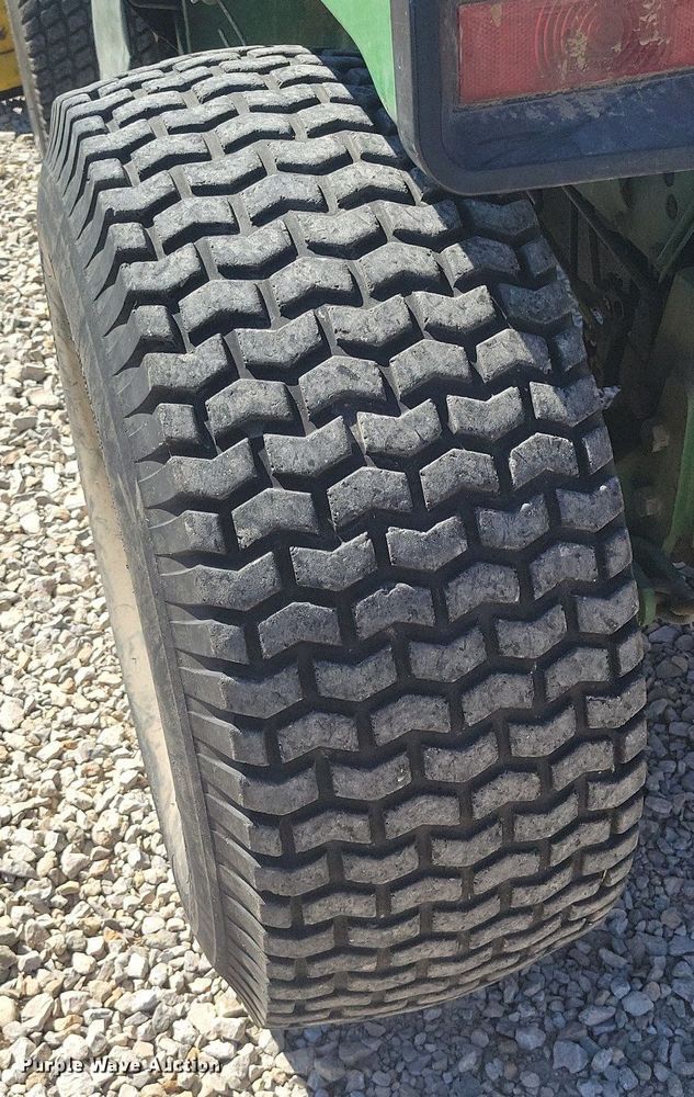 image for item DK4229 1995 John Deere 855 MFWD tractor