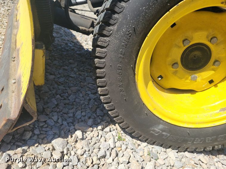 image for item DK4229 1995 John Deere 855 MFWD tractor