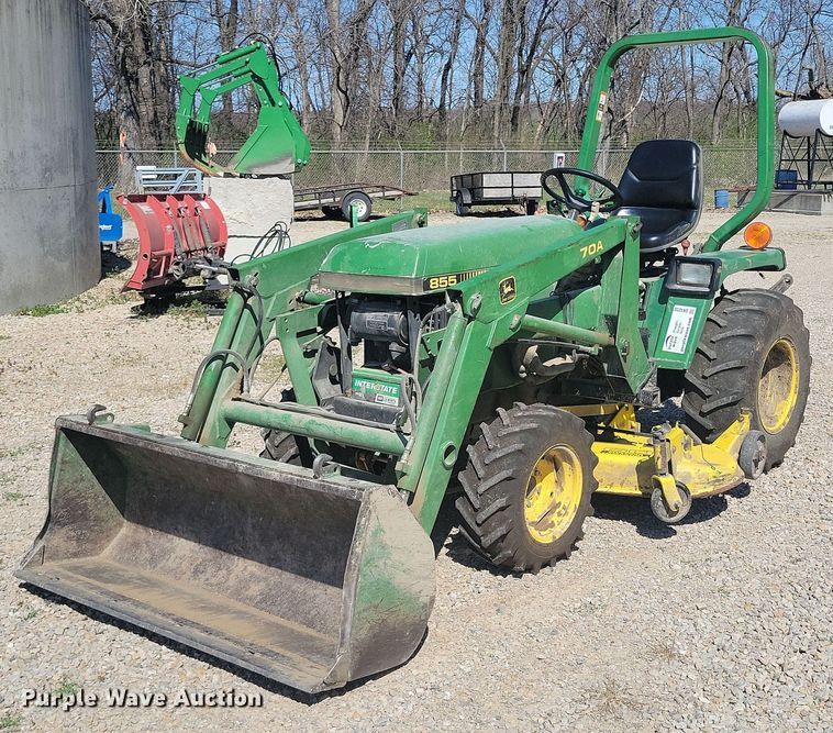 image for item DK4230 1995 John Deere 855 MFWD tractor