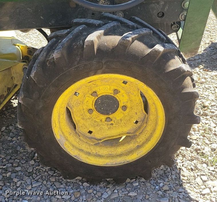 image for item DK4230 1995 John Deere 855 MFWD tractor