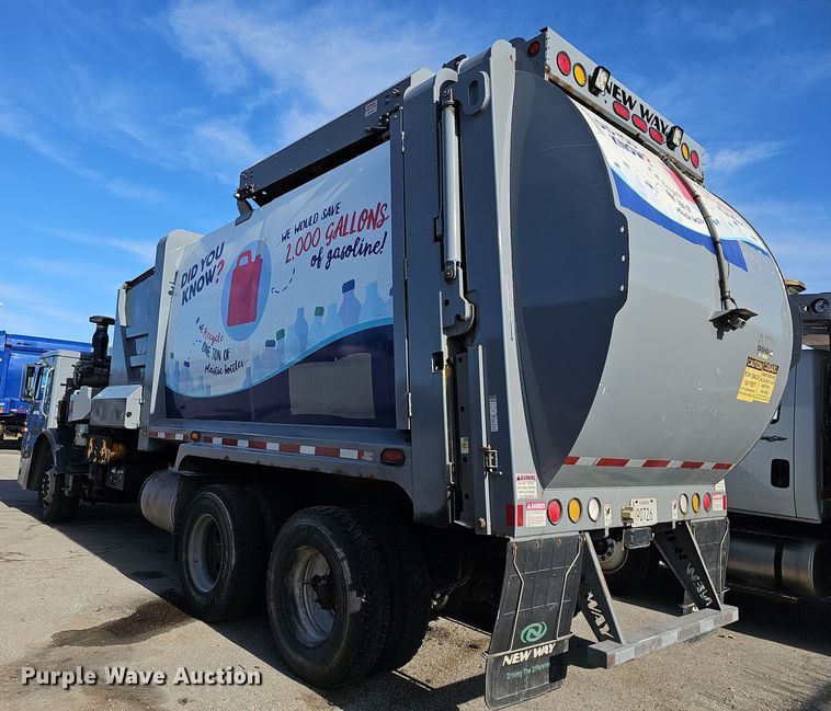 image for item DM1494 2015 Mack LE600 refuse truck