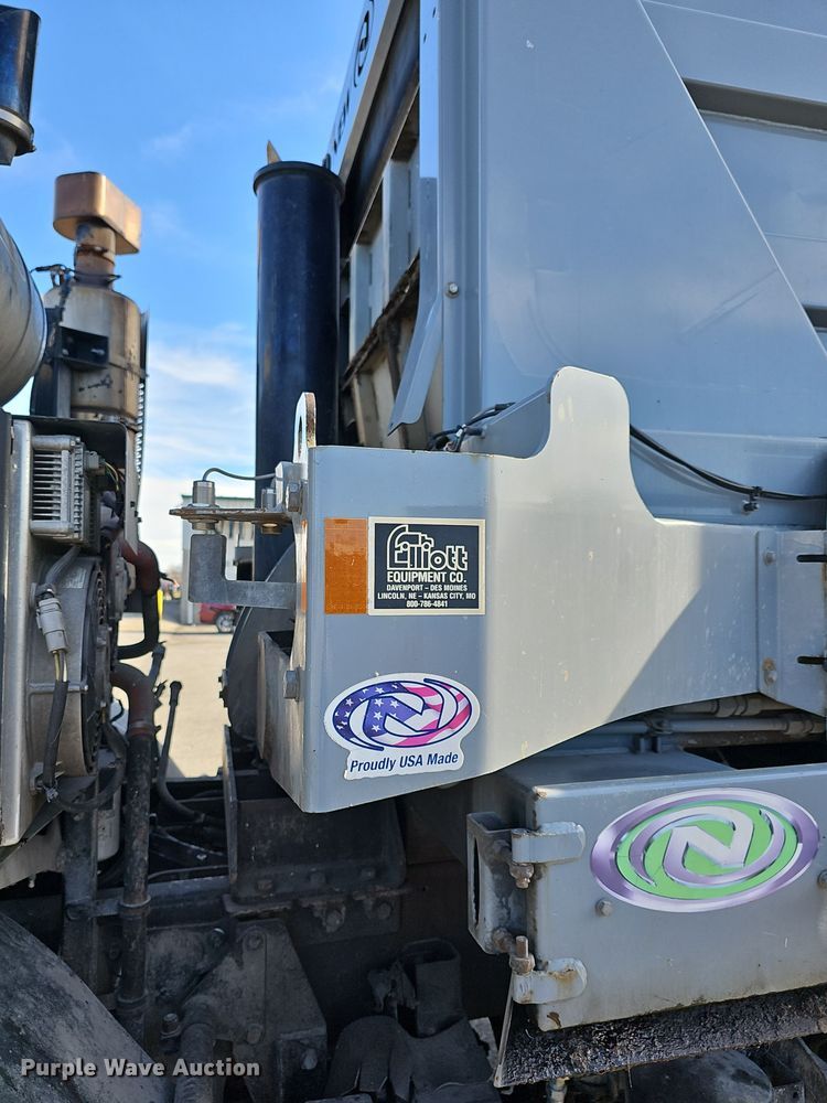 image for item DM1494 2015 Mack LE600 refuse truck