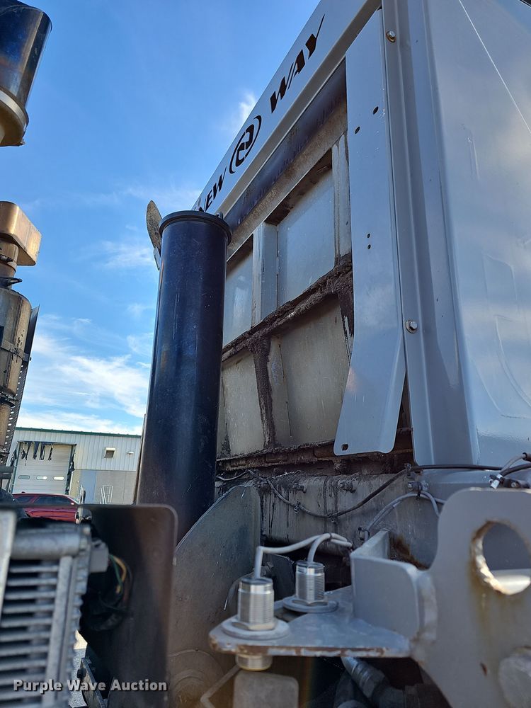 image for item DM1494 2015 Mack LE600 refuse truck