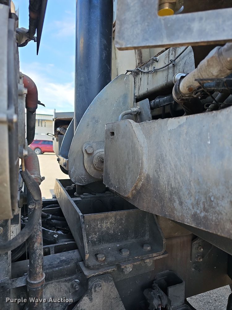 image for item DM1494 2015 Mack LE600 refuse truck