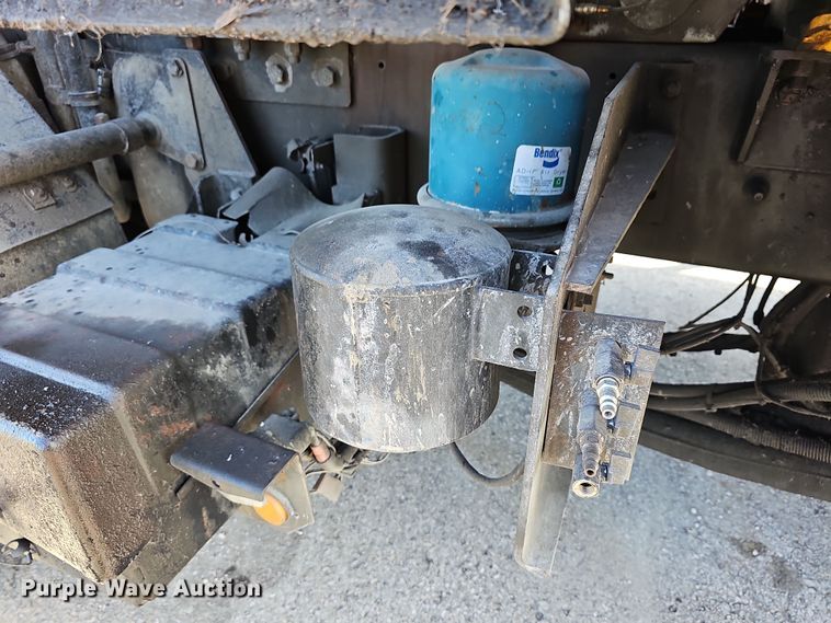 image for item DM1494 2015 Mack LE600 refuse truck