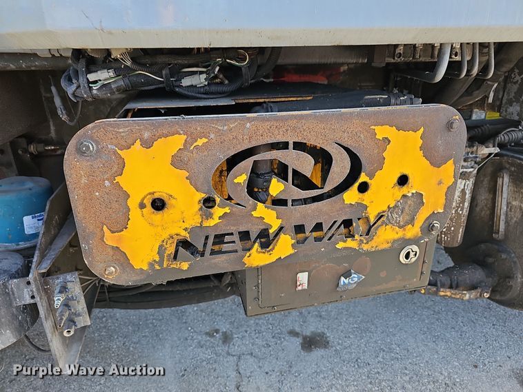 image for item DM1494 2015 Mack LE600 refuse truck