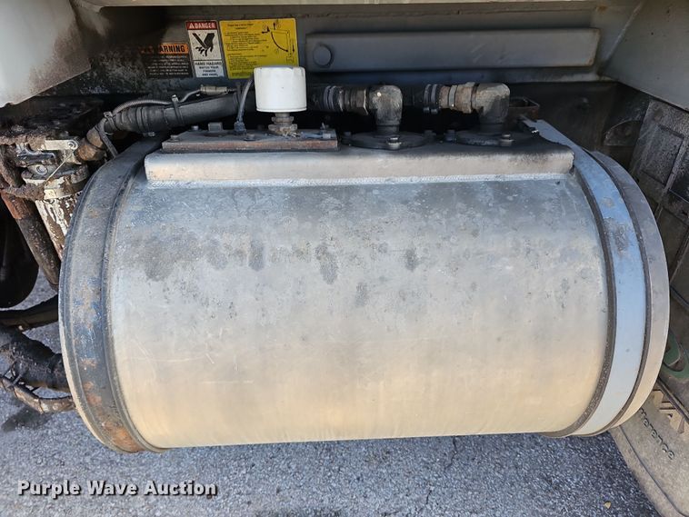 image for item DM1494 2015 Mack LE600 refuse truck