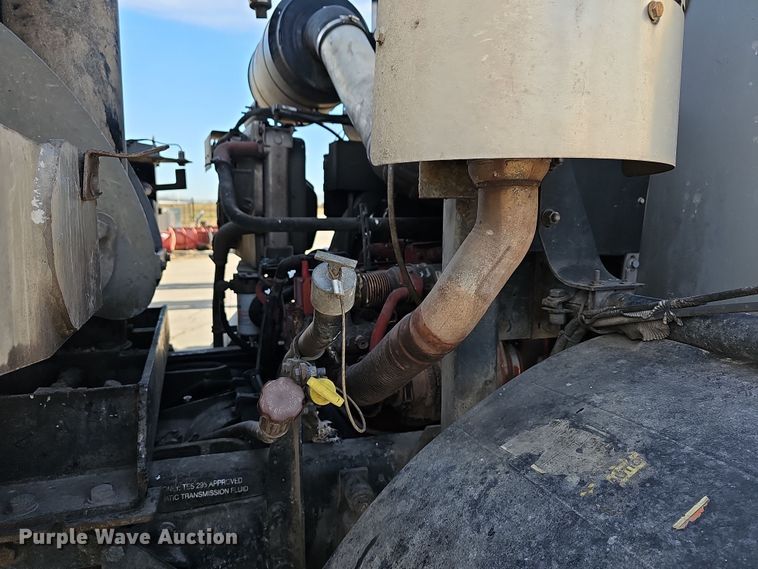 image for item DM1494 2015 Mack LE600 refuse truck