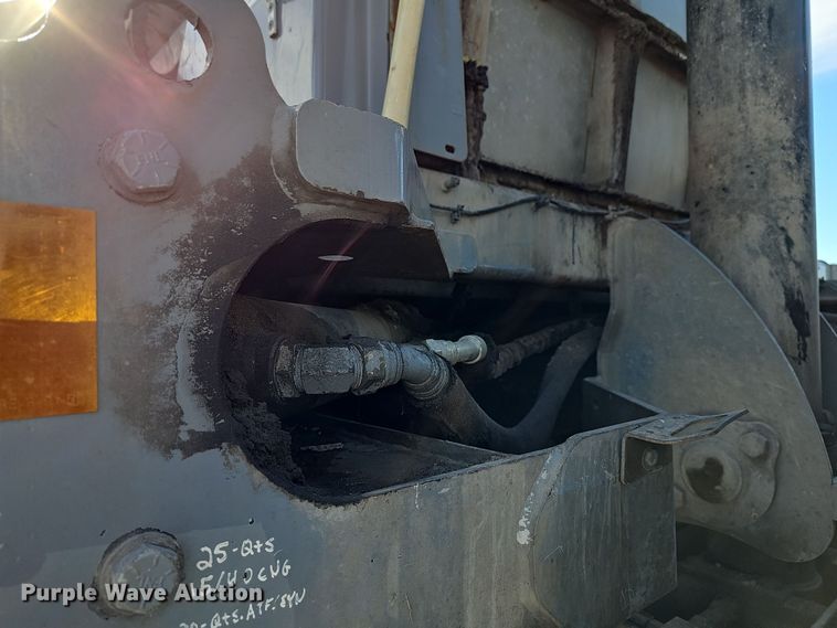 image for item DM1494 2015 Mack LE600 refuse truck