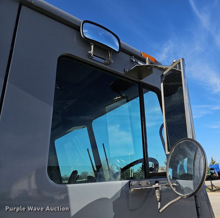 image for item DM1494 2015 Mack LE600 refuse truck