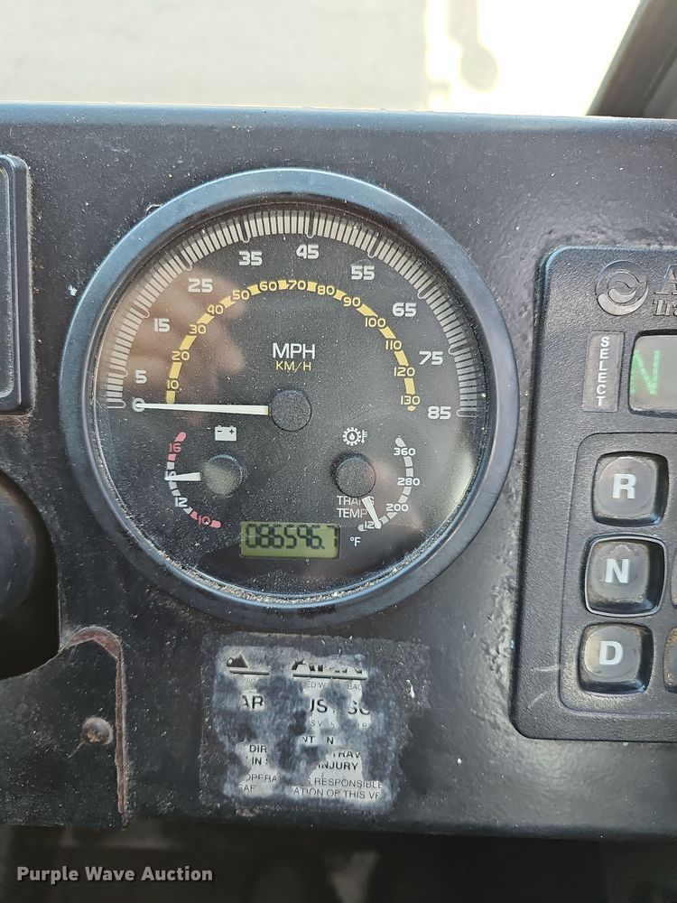 image for item DM1494 2015 Mack LE600 refuse truck