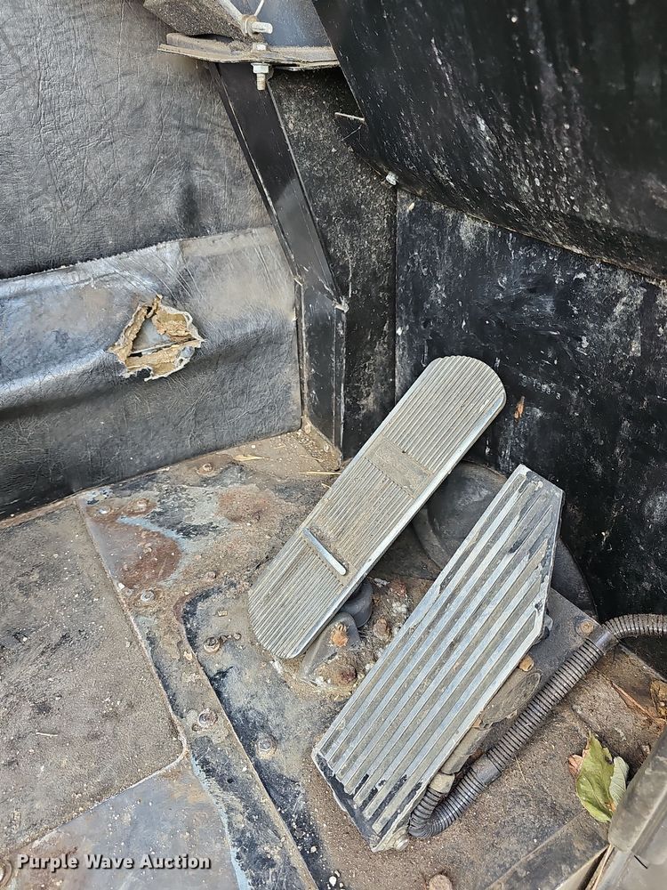 image for item DM1494 2015 Mack LE600 refuse truck