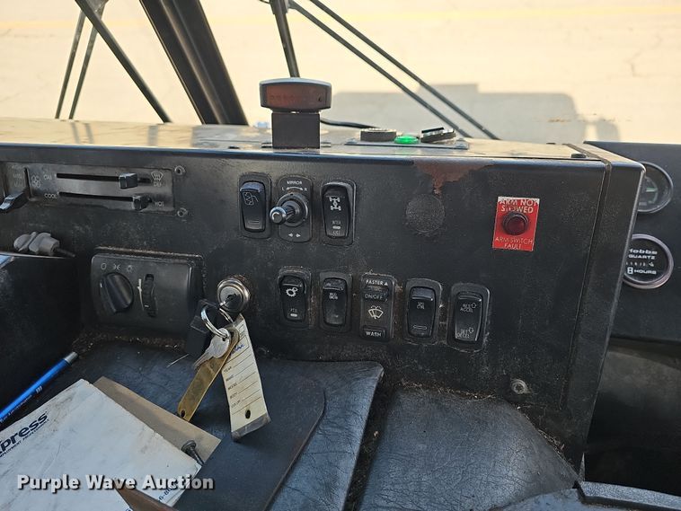 image for item DM1494 2015 Mack LE600 refuse truck