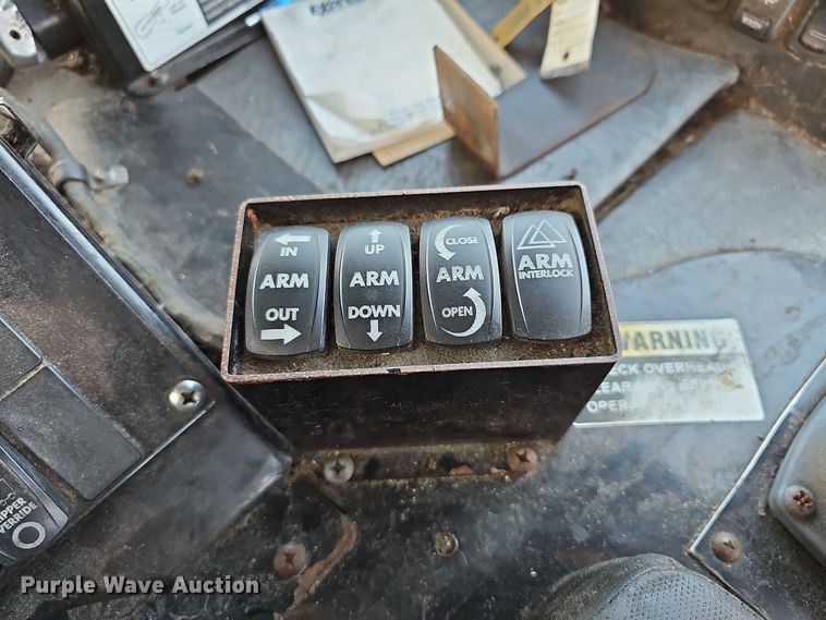 image for item DM1494 2015 Mack LE600 refuse truck