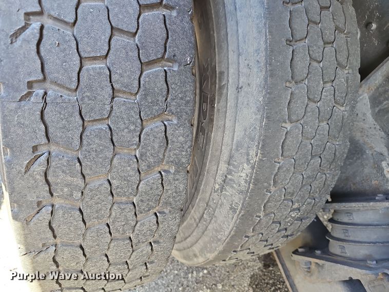 image for item DM1494 2015 Mack LE600 refuse truck