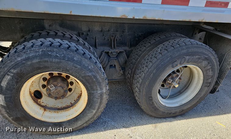 image for item DM1494 2015 Mack LE600 refuse truck