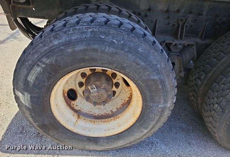 image for item DM1494 2015 Mack LE600 refuse truck