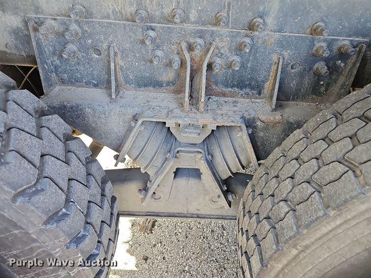 image for item DM1494 2015 Mack LE600 refuse truck