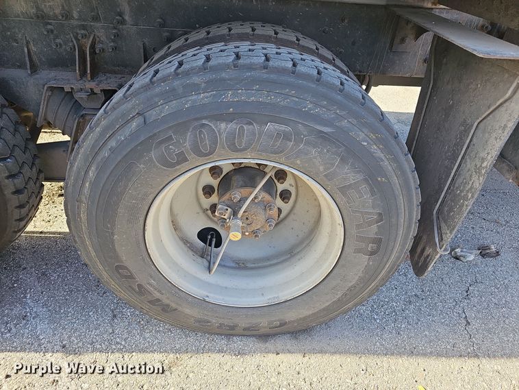 image for item DM1494 2015 Mack LE600 refuse truck