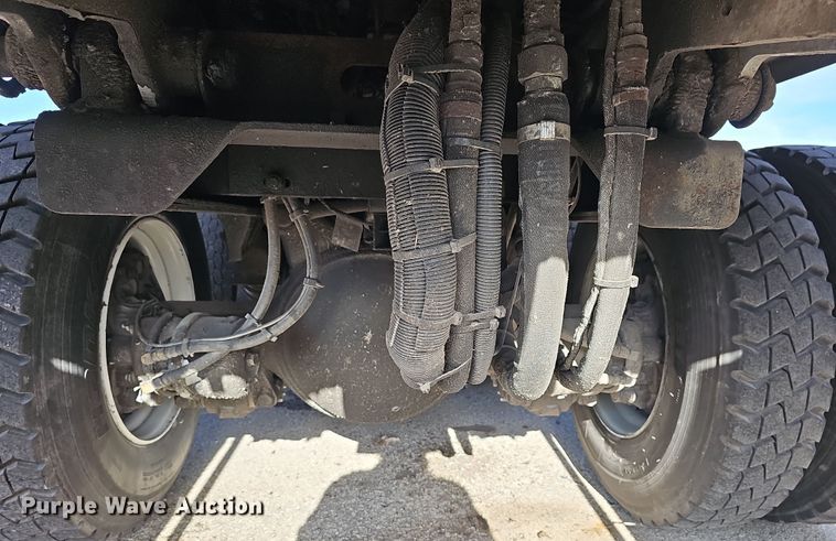 image for item DM1494 2015 Mack LE600 refuse truck