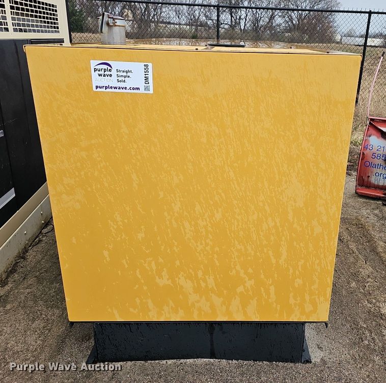 image for item DM1558 2004 Olympian  G30F3 generator