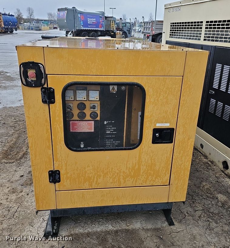 image for item DM1558 2004 Olympian  G30F3 generator