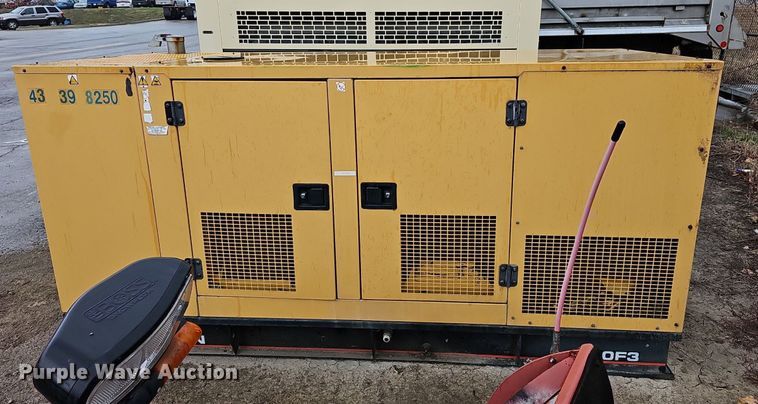 image for item DM1558 2004 Olympian  G30F3 generator