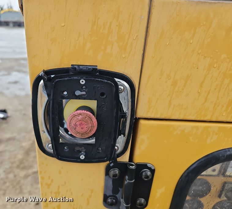 image for item DM1558 2004 Olympian  G30F3 generator