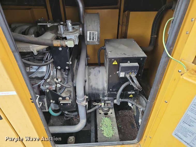 image for item DM1558 2004 Olympian  G30F3 generator