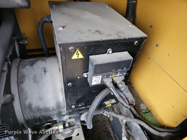 image for item DM1558 2004 Olympian  G30F3 generator